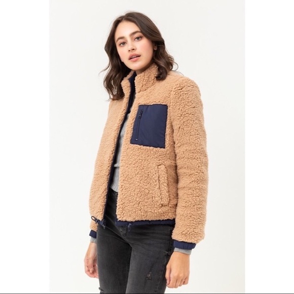 Reversible Sherpa Jacket - Picture 8 of 10